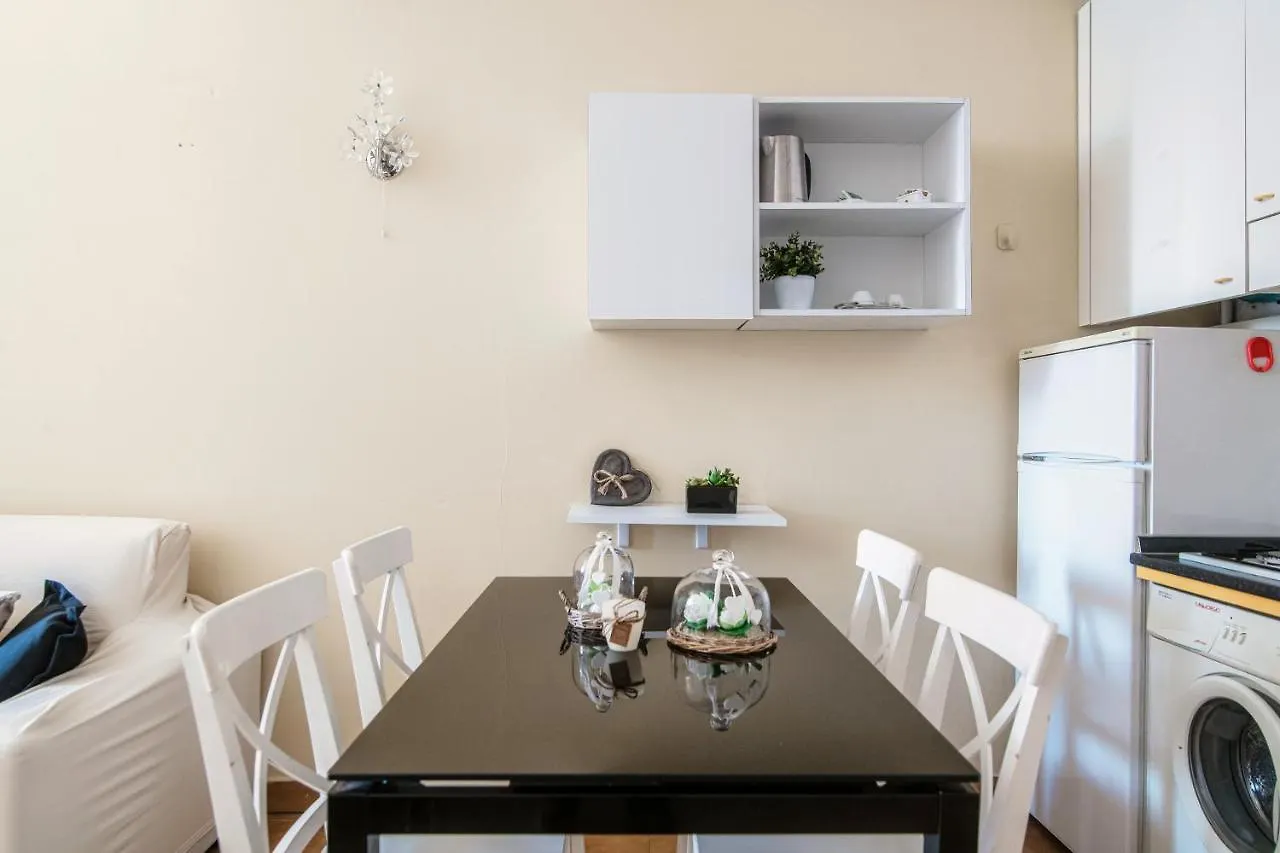 Mazzini Apartment Côme