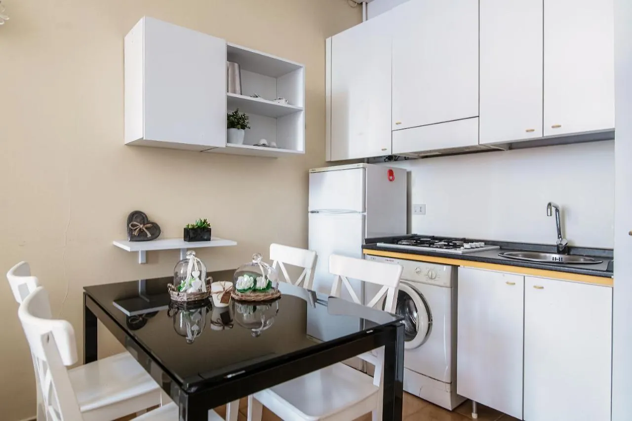 Mazzini Apartment Como